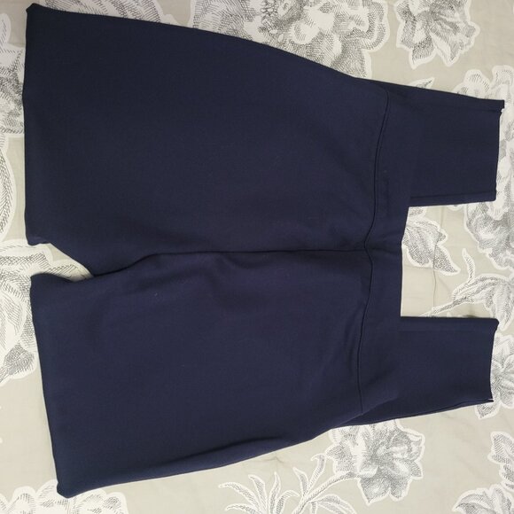Chico's Navy Blue Flattering Pull On Pants Size 1Regular = 8 EUC - Picture 2 of 6